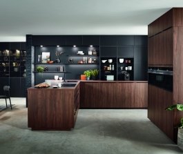 Designová kuchyně S-LINE LAKLAMINÁT ČERNÝ SUPERMATNÝ + VLAŠSKÝ OŘECH
