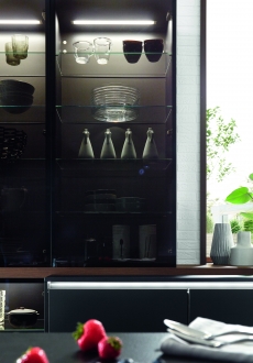 Laklaminát grafitově černá ultramatná, vlašský ořech