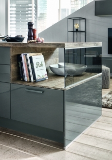 Kuchyňská linka FLASH v moderní světle šedé Kuchyň řady S-line od Karel Kováč Centrum