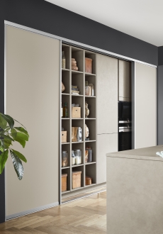 Velkoformátové posuvné dveře Kuchyně S-line Imitace pískového betonu