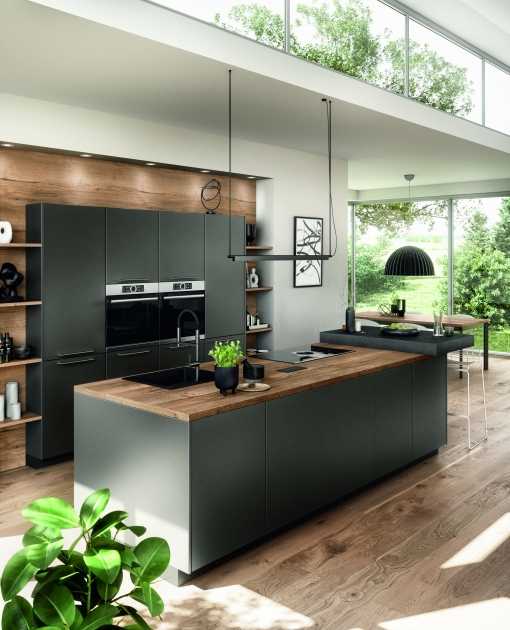 S-line ARTIS Kombinuje dřevěné segmenty a pracovní desku právě s dřevěnou podlahou.