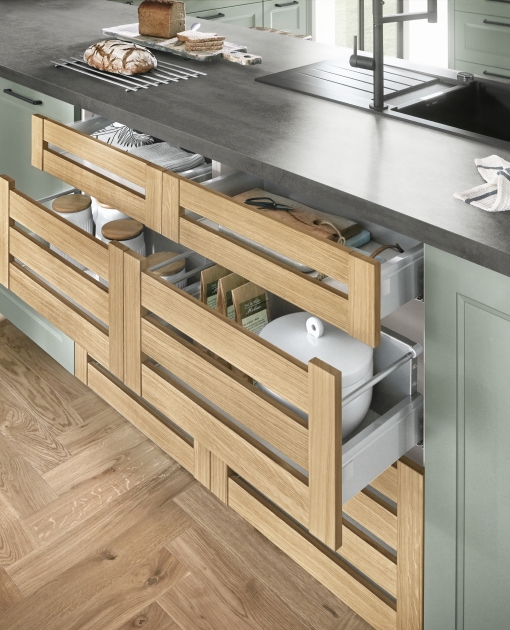 Vyhoví individuálním požadavkům na umístění příborníku. Kuchyň S-line Cascada Laklaminát, zelený rákos