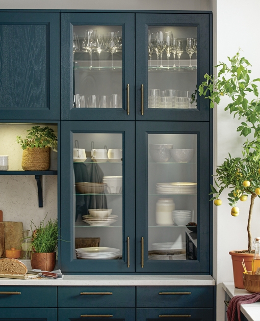 Skříňky se skleněnými dvířky  Kuchyň Schüller Finca modrá Skříňky se skleněnými dvířky  Kuchyň Schüller Finca modrá