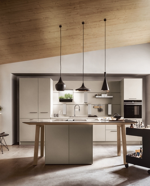 Obývací pokoj s kuchyní nx510 Kombinace ostrůvku s jídelním stolem nebo barem. Praktické spojení bude sloužit jako pracovní stanice a užitečná plocha při vaření ve větším počtu lidí