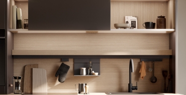 concept130 VEGAS metalická hnědá: V dobrém stavu