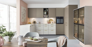 Schuller C collection TAR Stylové a praktické řešení kuchyně s úložnými prostory.