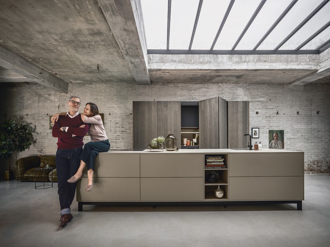 Luxusní designové kuchyně pro maximální přizpůsobení a originální zpracování, které si sami navrhnete.  Luxusní designové kuchyně pro maximální přizpůsobení a originální zpracování, které si sami navrhnete.